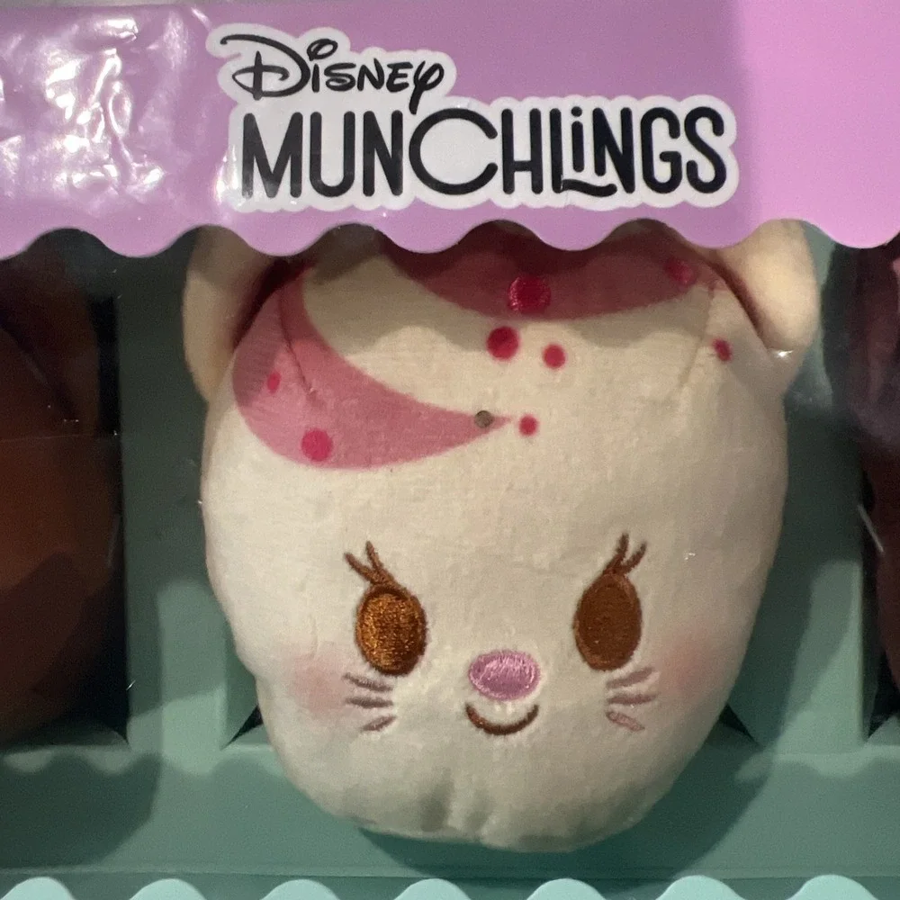 Disney The Aristocats Disney Munchlings Scented Plush Set –‎ Specialty Treats